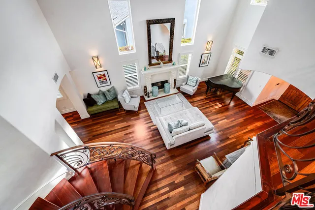 $2,445,000 | 4520 Tyrone Avenue, Sherman Oaks, CA 91423