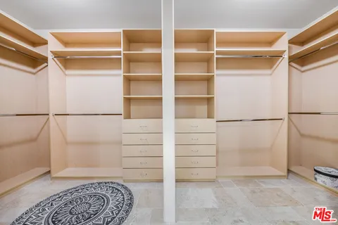 $2,395,000 | 4520 Tyrone Avenue, Sherman Oaks, CA 91423