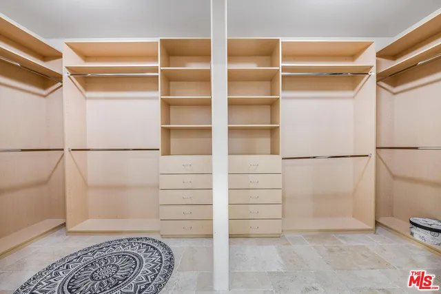 $2,445,000 | 4520 Tyrone Avenue, Sherman Oaks, CA 91423