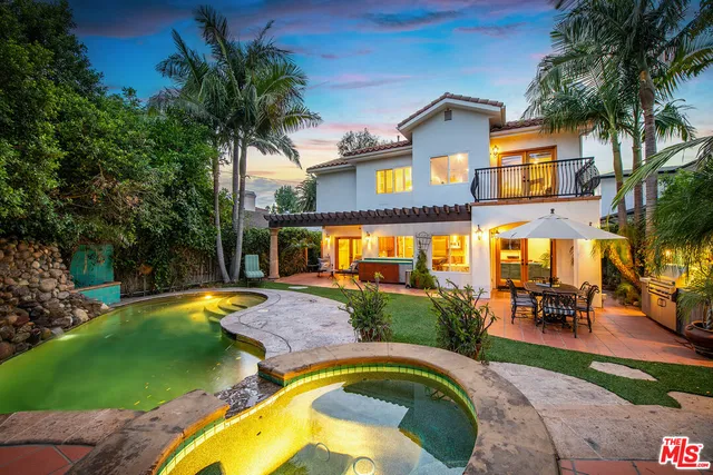 $2,445,000 | 4520 Tyrone Avenue, Sherman Oaks, CA 91423