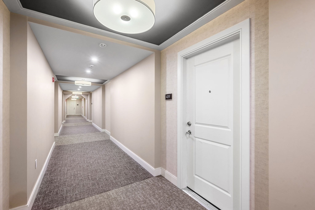 201 Elliott Street, Unit 409 Beverly, MA 01915 - Photo 27 of 36