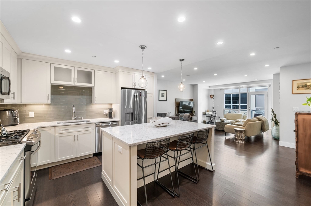 201 Elliott Street, Unit 409 Beverly, MA 01915 - Photo 4 of 36