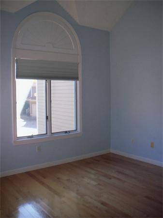 50 Pointe Rok Drive, Unit 50 Worcester, MA 01604 - Photo 8 of 25 Gallery Image 8