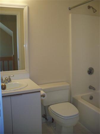 50 Pointe Rok Drive, Unit 50 Worcester, MA 01604 - Photo 9 of 25 Gallery Image 9