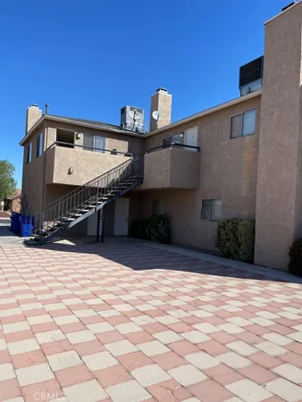 $1,695 | 13757 Greenwood Place, Unit 2, Victorville, CA 92395