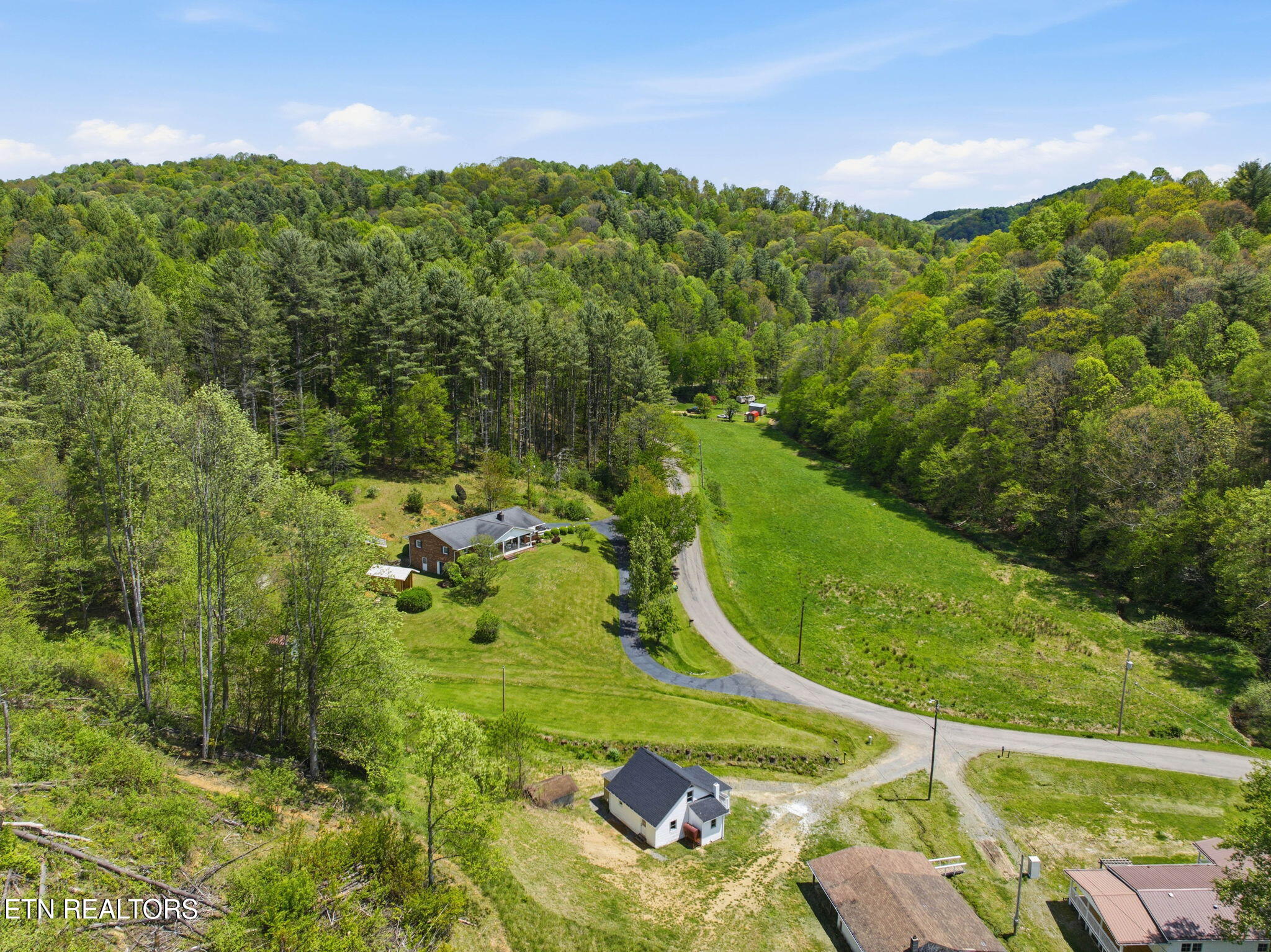 933 Hubert Taylor Road Mountain City, TN 37683 - Photo 25 of 26 27-web-or-mls-933 Hubert Taylor Rd-33