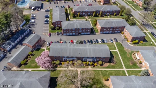 $2,100 | 21 Hinchman Avenue, Unit 1D, Wayne, NJ 07470