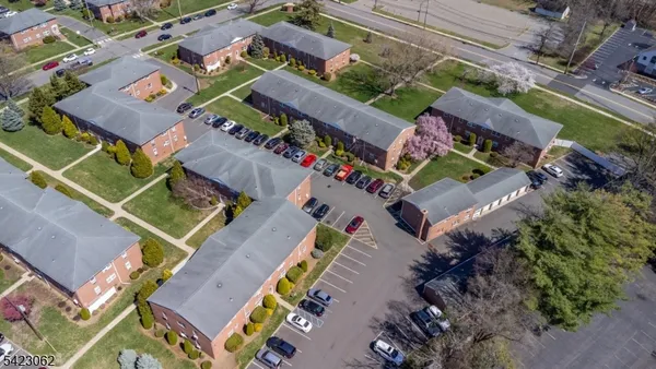 $2,100 | 21 Hinchman Avenue, Unit 1D, Wayne, NJ 07470