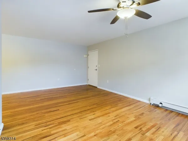 $2,100 | 21 Hinchman Avenue, Unit 1D, Wayne, NJ 07470