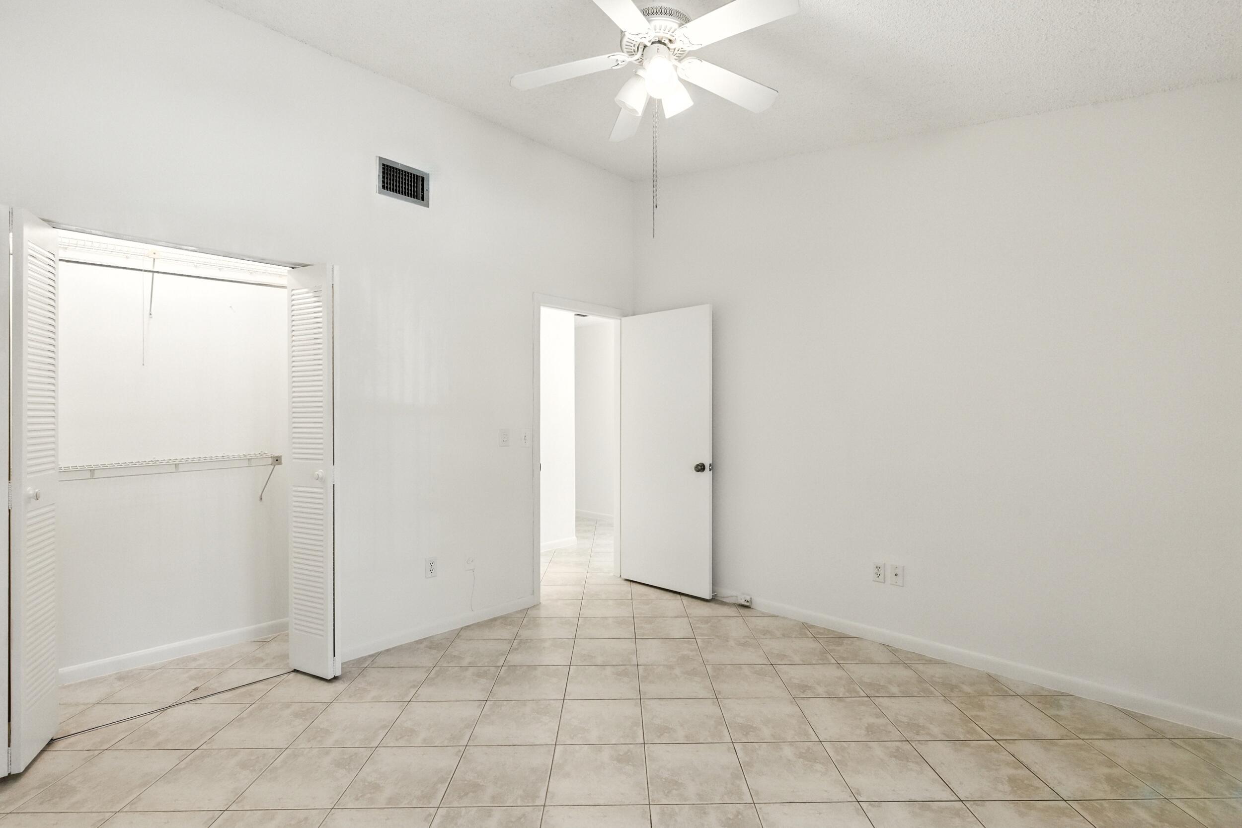 3646 English Road, Unit D Lake Worth, FL 33467 - Photo 15 of 46 img_8279