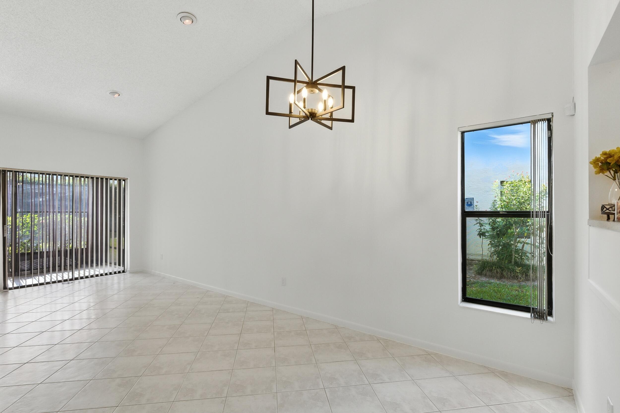 3646 English Road, Unit D Lake Worth, FL 33467 - Photo 19 of 46 img_8294