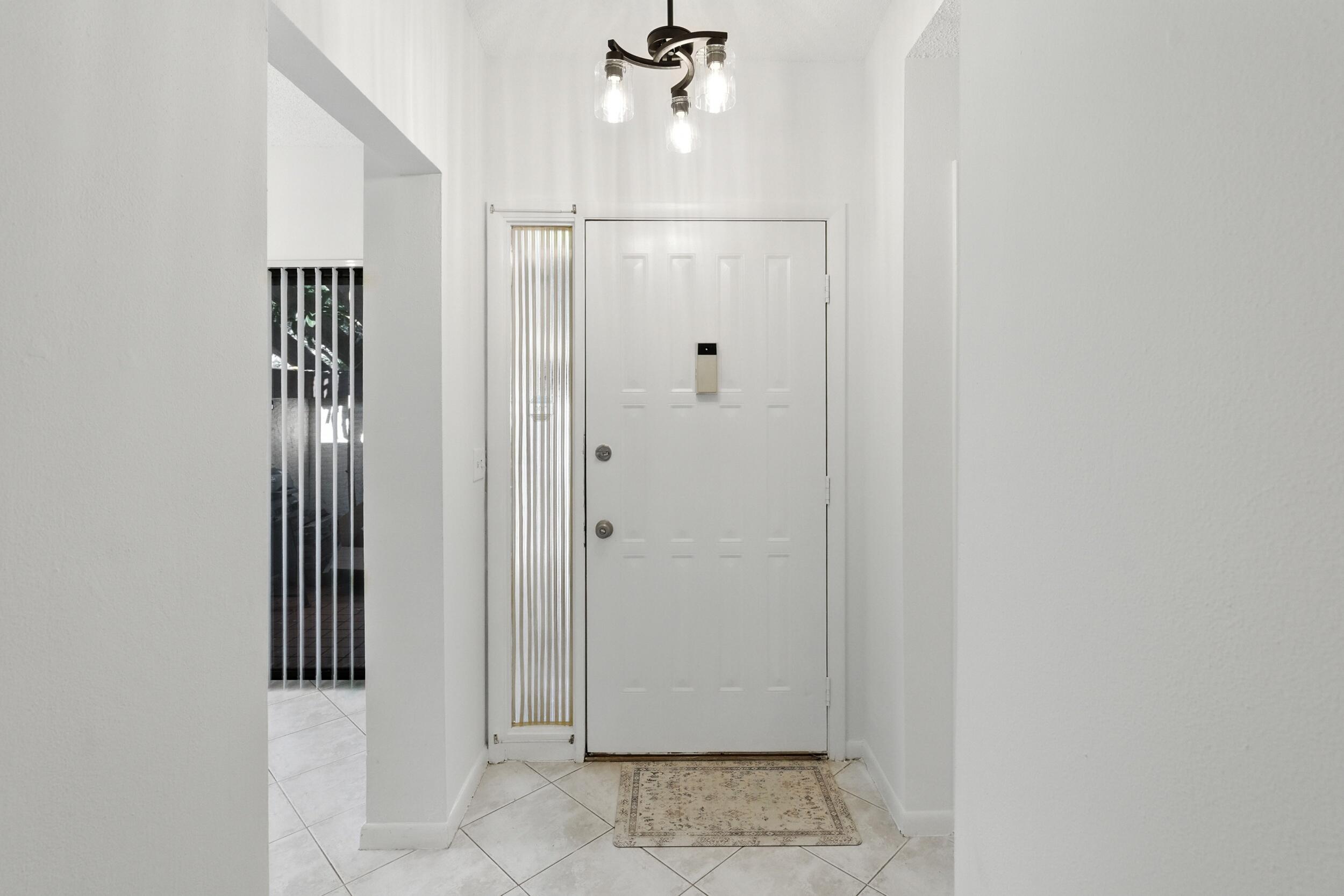 3646 English Road, Unit D Lake Worth, FL 33467 - Photo 6 of 46 img_8249