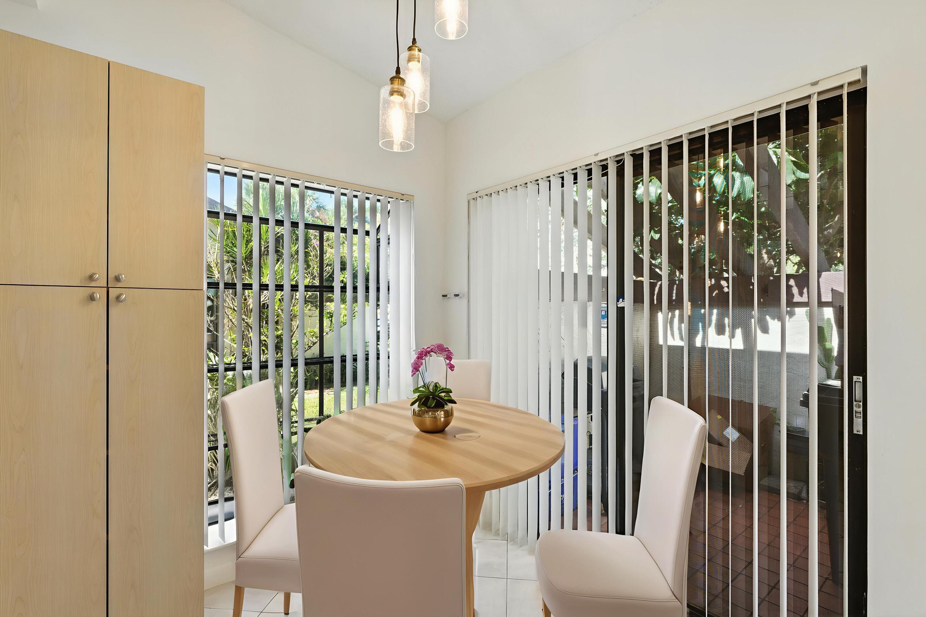 3646 English Road, Unit D Lake Worth, FL 33467 - Photo 10 of 46 Virtual Staging Cloud - img_8264