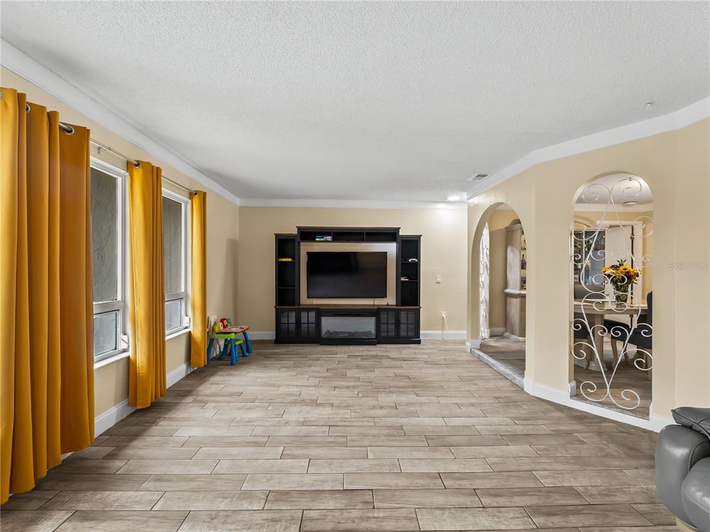 20343 Rutherford Avenue Port Charlotte, FL 33952 - Photo 5 of 38 Gallery Image 5