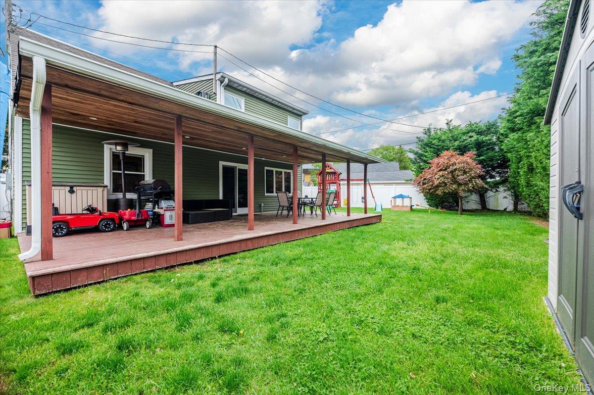 5 Stonecutter Road Levittown, NY 11756 - Photo 15 of 16