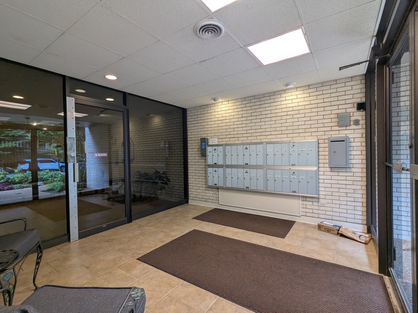 410 Ashland Avenue, Unit 1A River Forest, IL 60305 - Photo 3 of 32