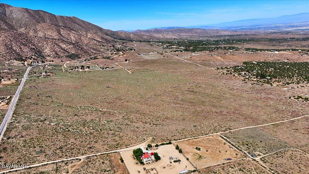 121 Juniper Hills Road Juniper Hills, CA 93543 - Photo 8 of 8