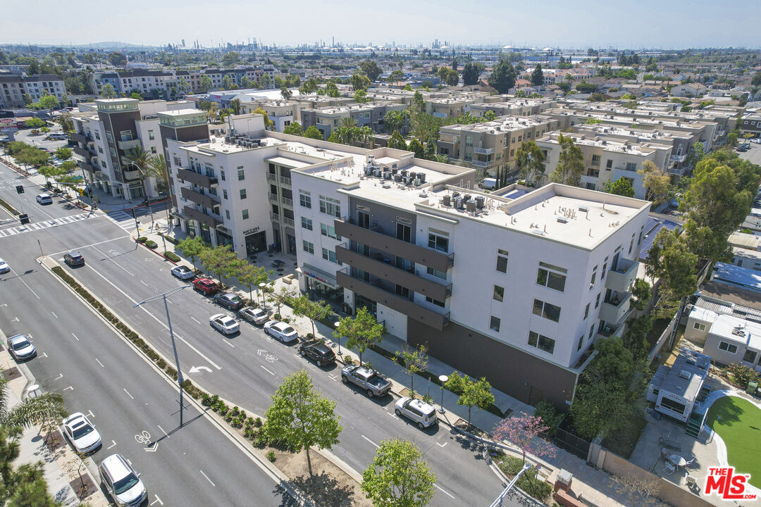 552 East Carson Street, Unit 408 Carson, CA 90745 - Photo 7 of 63