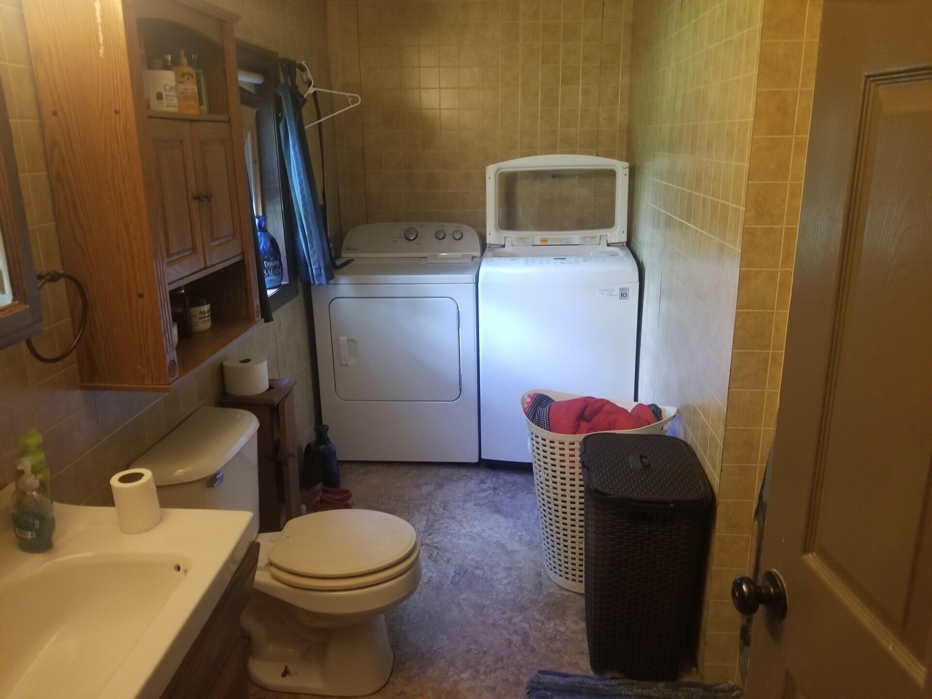 381 Caribou Road Presque Isle, ME 04769 - Photo 6 of 13 381 07