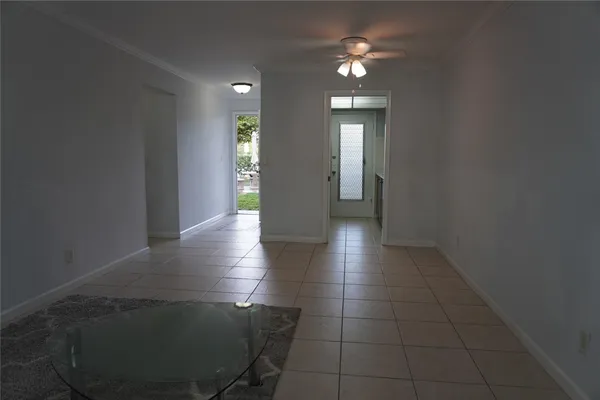 $1,395 | 1050 East Sample Road, Unit 104, Pompano Beach, FL 33064