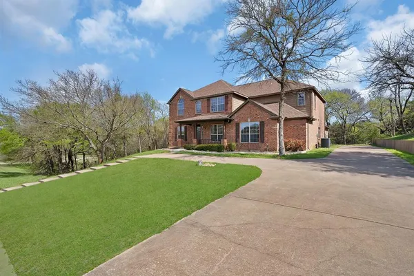 $500,000 | 2770 South Lakeview Drive, Cedar Hill, TX 75104
