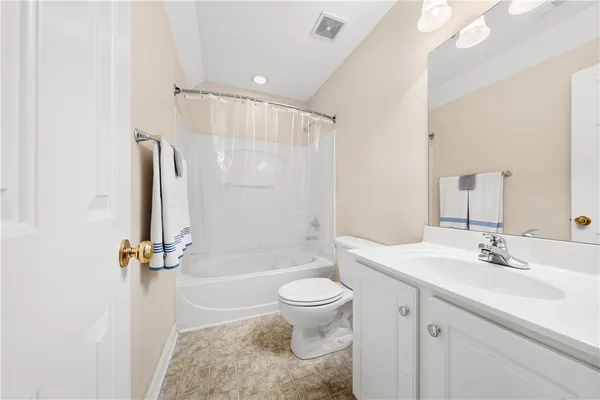 $279,000 | 105 Ledgewood Way, Easley, SC 29642