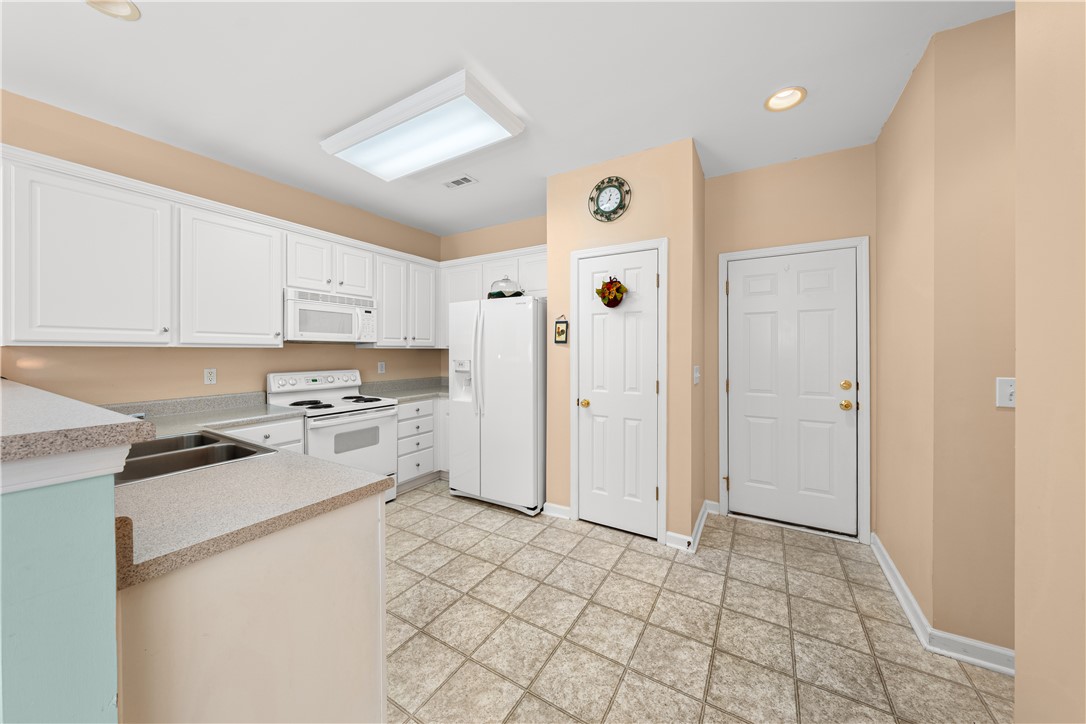 105 Ledgewood Way Easley, SC 29642 - Photo 10 of 33