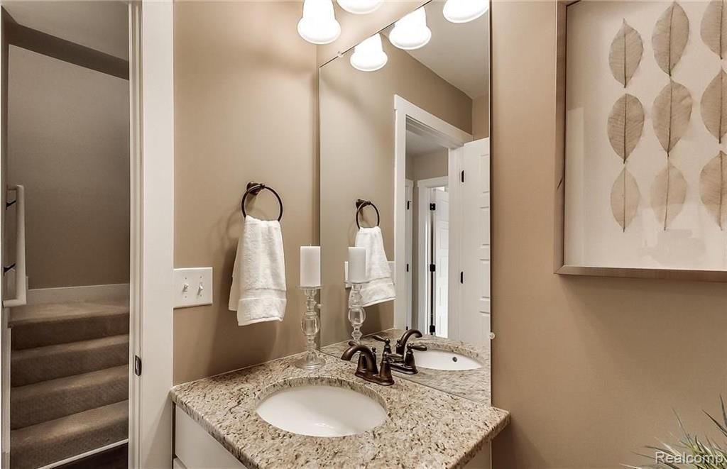 2818 Hartwick Drive Rochester, MI 48307 - Photo 29 of 32