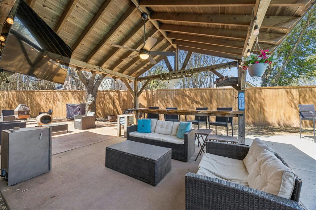 a view of a patio