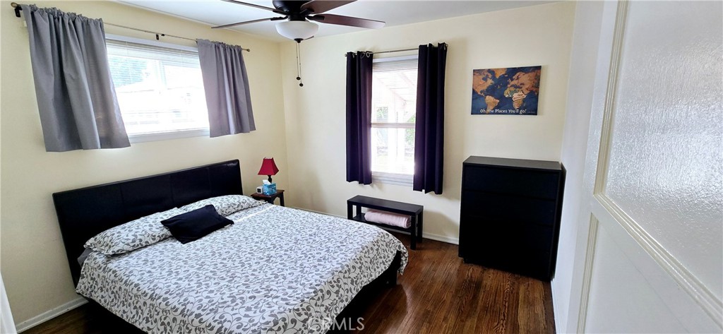 6455 Amigo Avenue Reseda, CA 91335 - Photo 5 of 18 2nd Bedroom