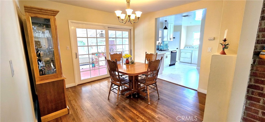 6455 Amigo Avenue Reseda, CA 91335 - Photo 9 of 18 Dining Room