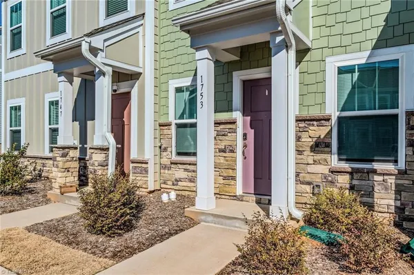 $259,900 | 1753 Granby Hts Drive, Winston-Salem, NC 27103