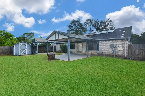 $1,975 | 3722 Brier Gardens Drive, Houston, TX 77082