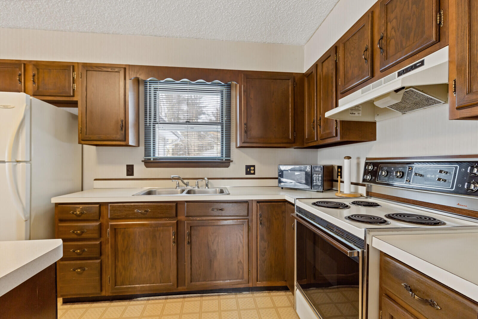973 Hinckley Road Clinton, ME 04927 - Photo 8 of 48 8 kitchen