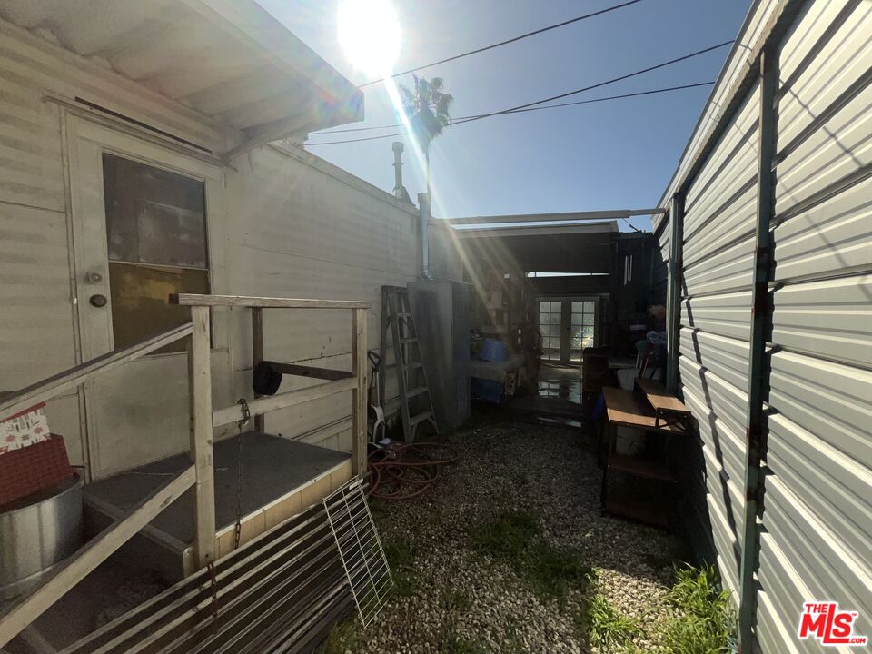 1422 Rosecrans Avenue, Unit 15 Compton, CA 90221 - Photo 3 of 11