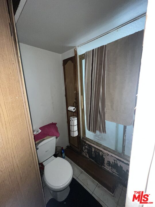 1422 Rosecrans Avenue, Unit 15 Compton, CA 90221 - Photo 7 of 11