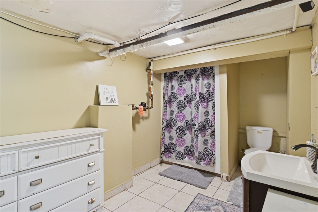 24 Jasper Street Springfield, MA 01109 - Photo 37 of 41 Gallery Image 37