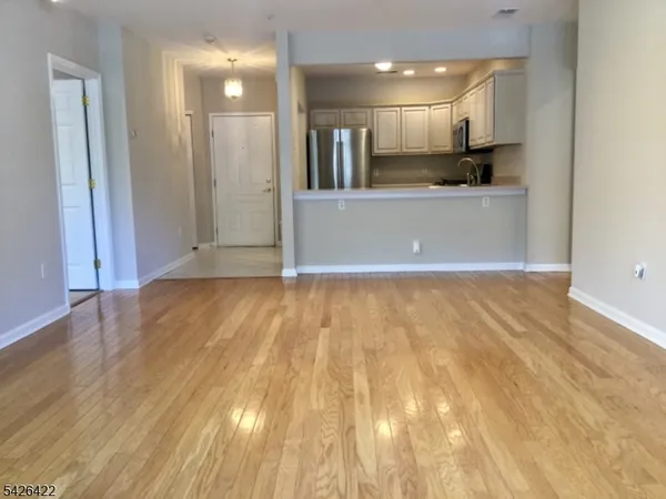 $3,000 | 2112 Clinton Lane, Unit 2112, Rockaway, NJ 07866