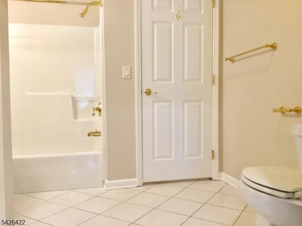 $3,000 | 2112 Clinton Lane, Unit 2112, Rockaway, NJ 07866