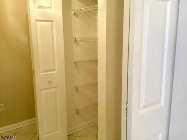 $3,000 | 2112 Clinton Lane, Unit 2112, Rockaway, NJ 07866