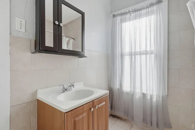 $780,000 | 40 Fairmont Street, Lawrence, MA 01841