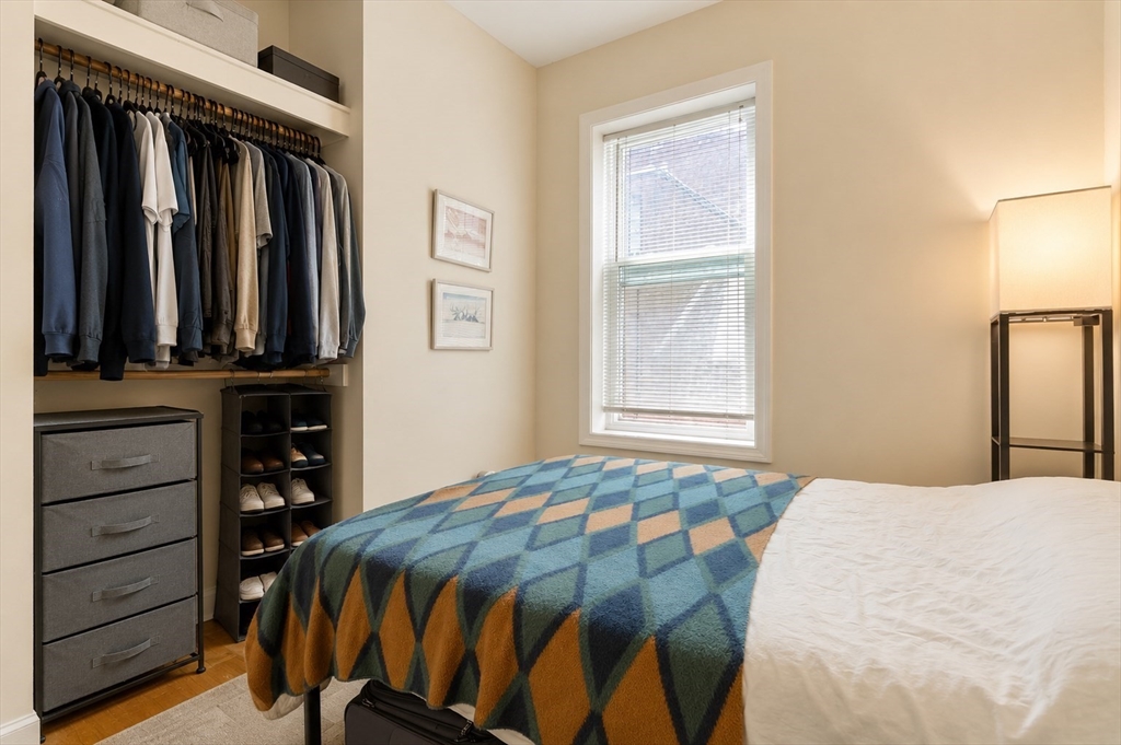 28 Phillips Street, Unit 3 Boston, MA 02114 - Photo 9 of 15