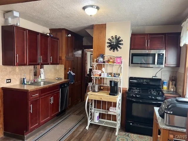 $223,000 | 17 Summit Avenue, Little Falls, NY 13365