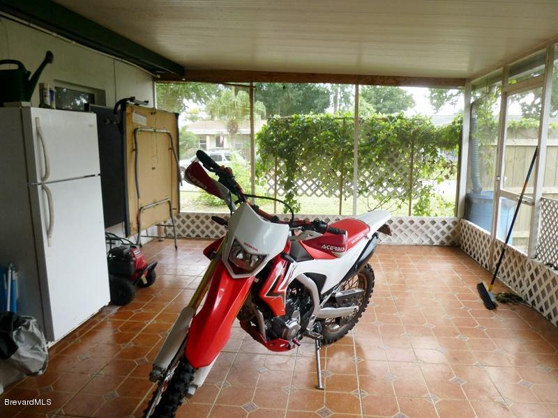 283 Lee Road Melbourne, FL 32904 - Photo 25 of 28 screened porch