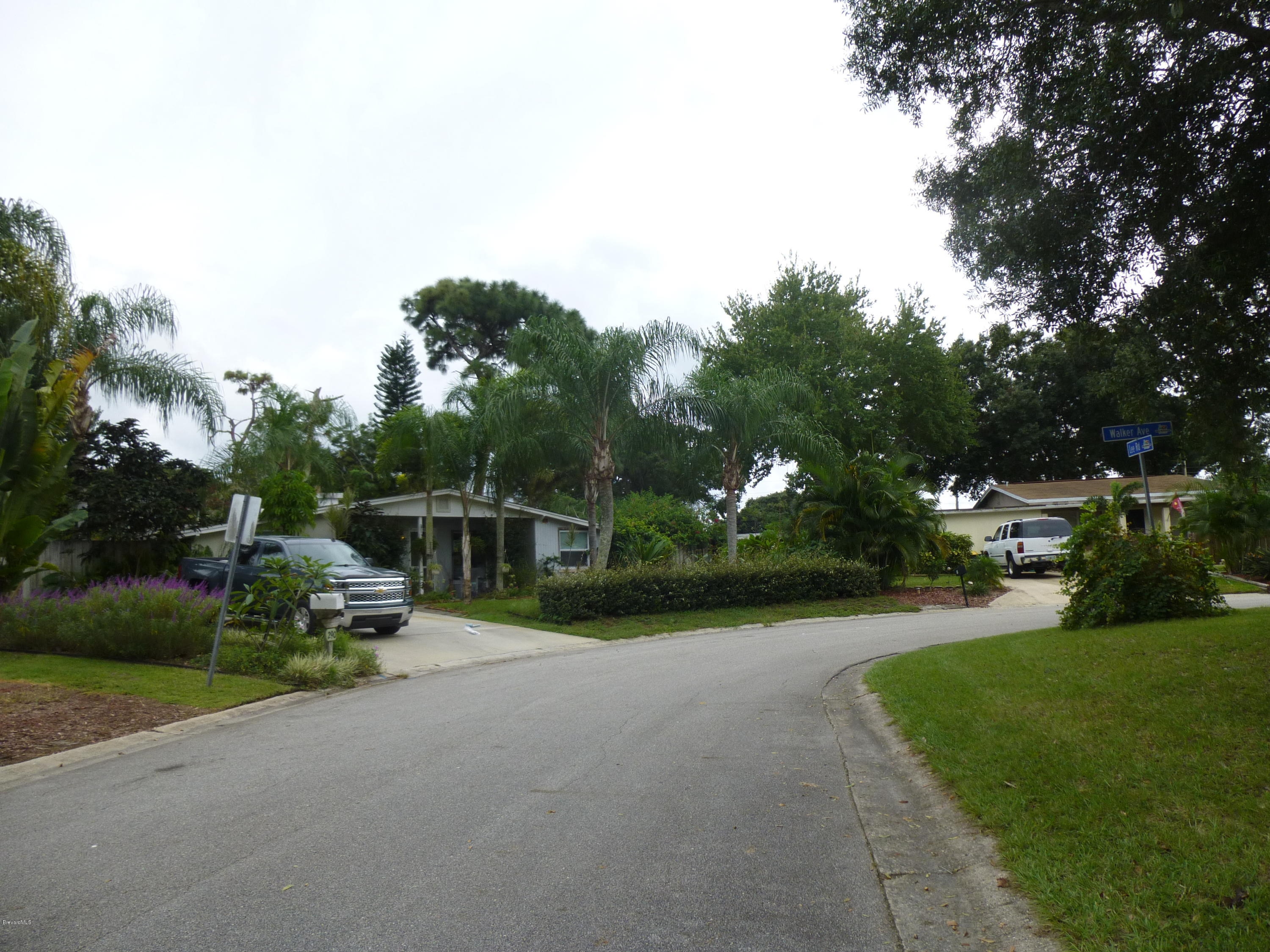 283 Lee Road Melbourne, FL 32904 - Photo 28 of 28 street scene