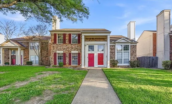 $205,000 | 1509 Creek Bank Lane, Arlington, TX 76014