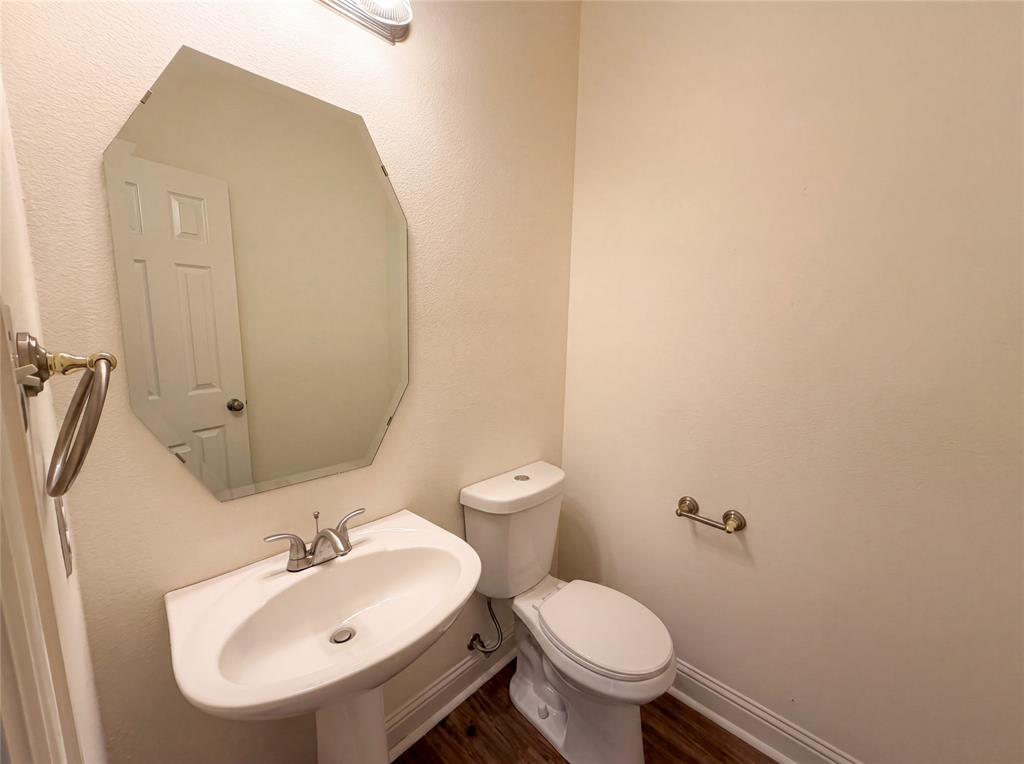 2446 Chesterfield Road Garland, TX 75043 - Photo 16 of 21 Gallery Image 16