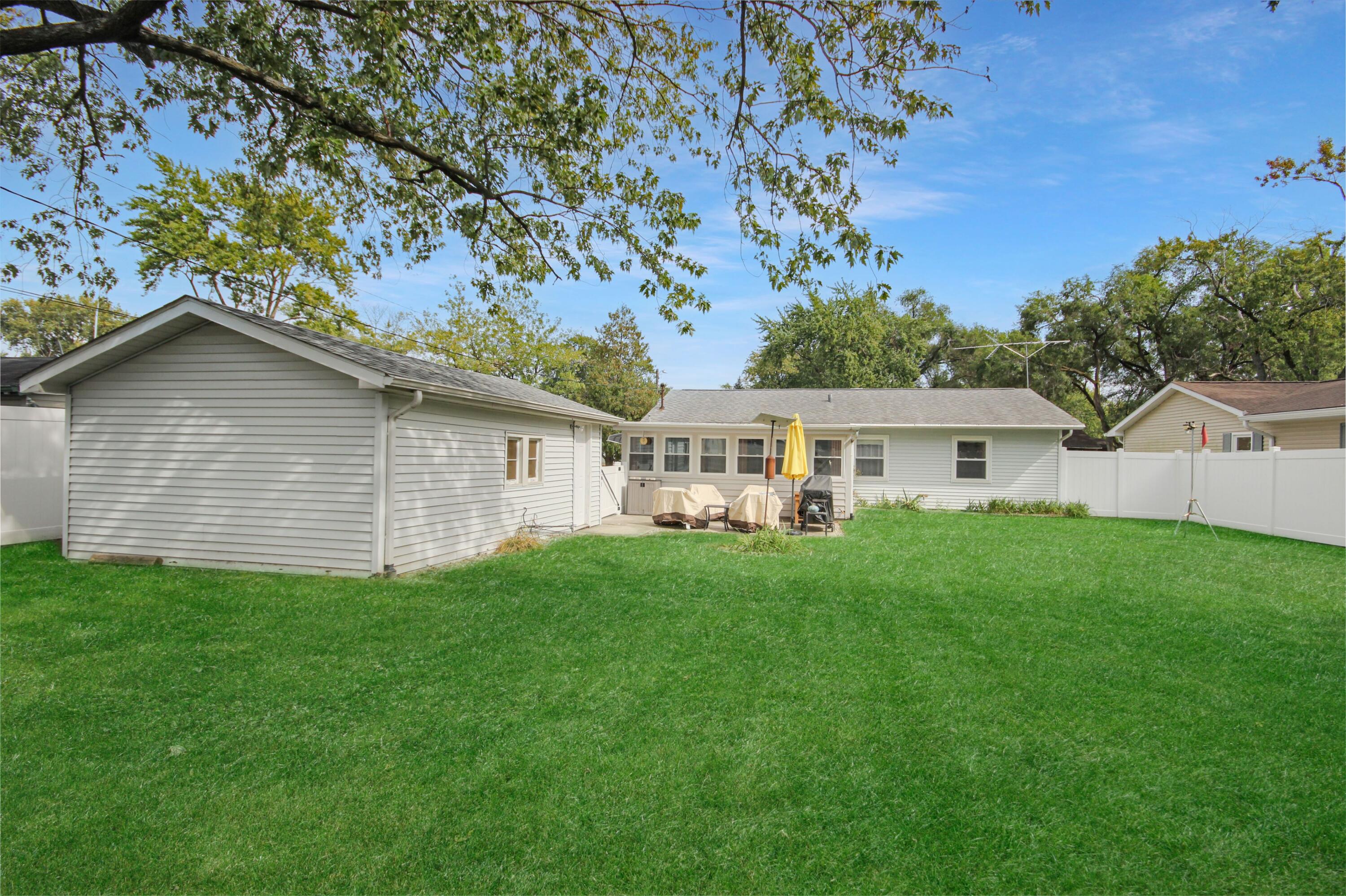 403 Prairie Street Crown Point, IN 46307 - Photo 11 of 13 3000x1998