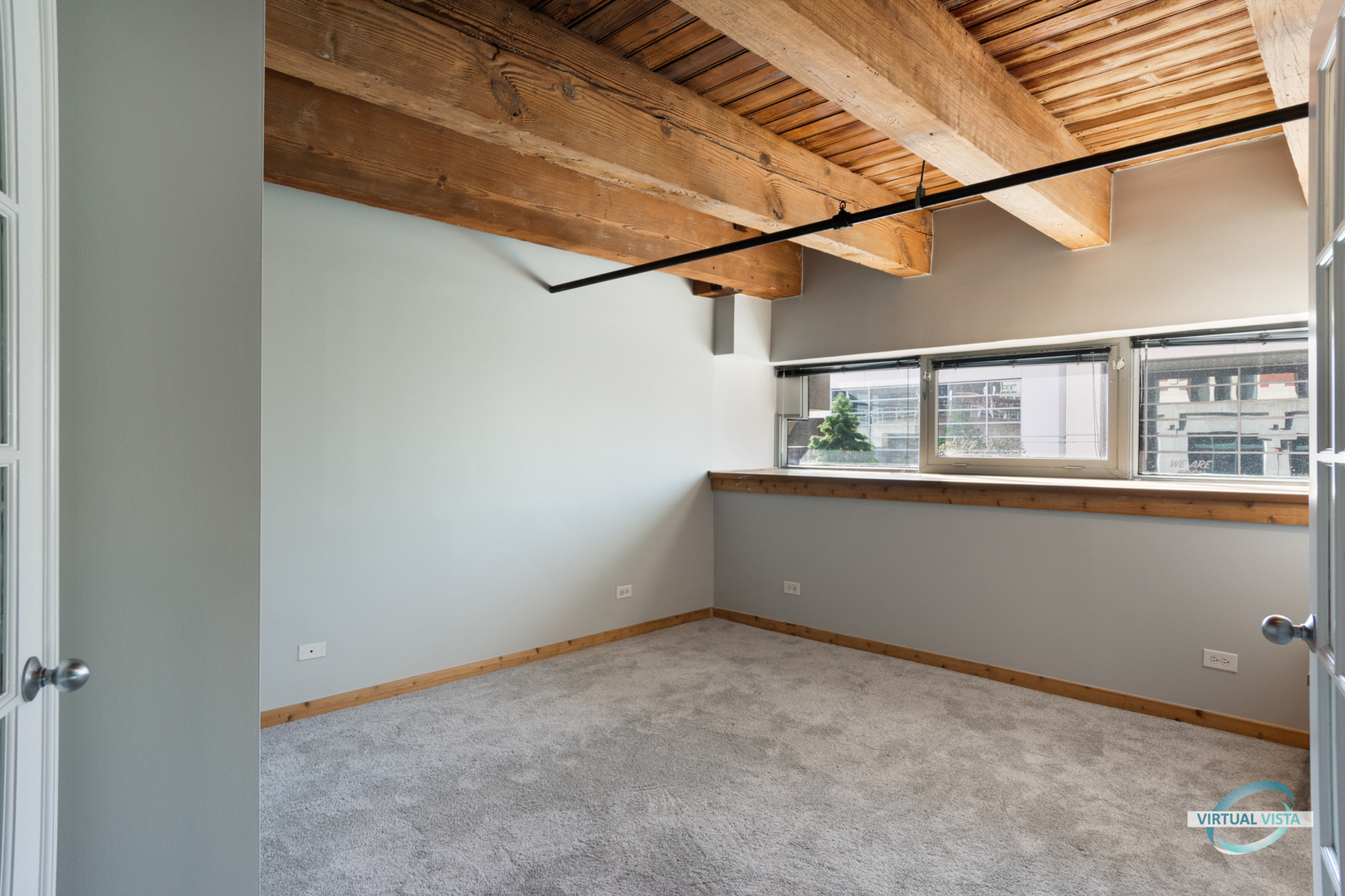 732 South Financial Place, Unit 104 Chicago, IL 60605 - Photo 16 of 30 a view of a room with a window