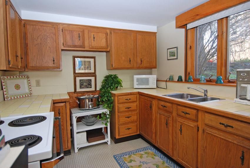 68 Wells Road Cape Elizabeth, ME 04107 - Photo 23 of 35 Basement kitchen. In-law apartment?...